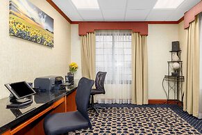 Baymont by Wyndham Pratt