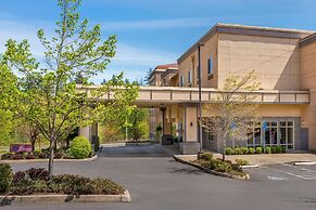 Comfort Suites Eugene