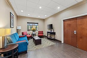 Comfort Inn & Suites Tuscumbia - Muscle Shoals