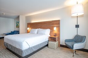 Holiday Inn Express & Suites - Thornburg, S. Fredericksburg by IHG