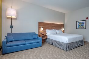 Holiday Inn Express & Suites - Thornburg, S. Fredericksburg by IHG