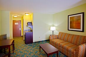 Holiday Inn Express & Suites - Thornburg, S. Fredericksburg, an IHG Ho