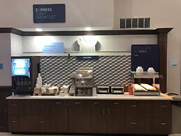 Holiday Inn Express Hotel & Suites in North East (Erie) by IHG