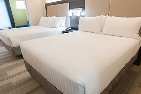 Holiday Inn Express Hotel & Suites in North East (Erie) by IHG