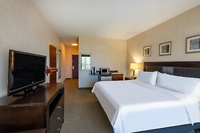 Holiday Inn Express Hotel & Suites in North East (Erie) by IHG