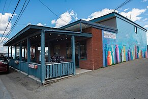 Coast Innisfail Hotel