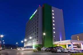 Holiday Inn Express Saltillo Zona Aeropuerto by IHG