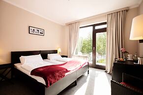 Hotel Dieksee - Collection by Ligula