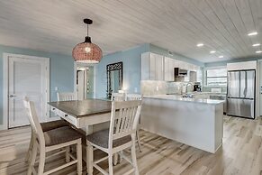 Amelia By The Sea 3 Bedroom Condo by RedAwning