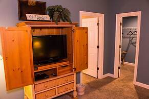 8554 Turnberry 3 Bedroom Condo by RedAwning