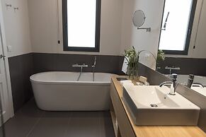 Casagrand Luxury Suites Barcelona