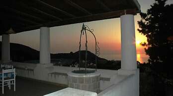 Eolian Residence