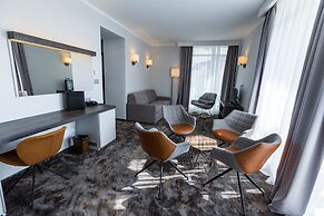 Best Western Plus Premium Inn