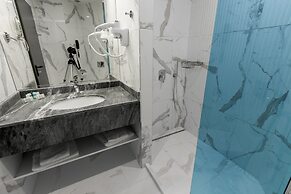 Best Western Plus Premium Inn