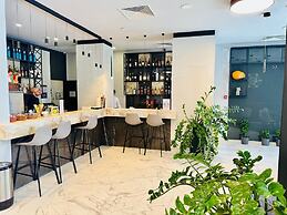 Best Western Plus Premium Inn