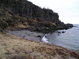 Gullivers Cove Oceanview Cottages