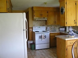 Gullivers Cove Oceanview Cottages