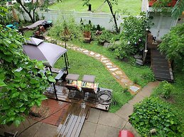 Historic Iron Horse Inn