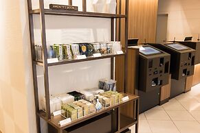 JR-East Hotel Mets Mejiro