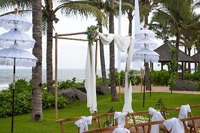 Komaneka at Keramas Beach