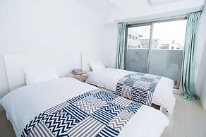 At RLiS House Tennoji East