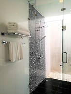 White Sand Beach Residences Pattaya