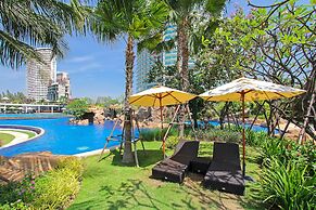 White Sand Beach Residences Pattaya