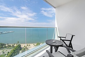 White Sand Beach Residences Pattaya