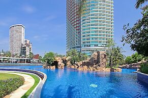 White Sand Beach Residences Pattaya