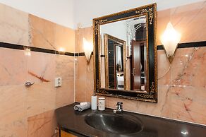 Crown Guesthouse Amsterdam