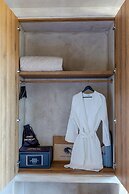 Senses Luxury Houses