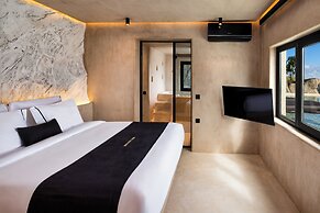 Senses Luxury Houses