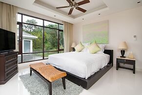 2 Br Luxury Villa SDV141 near the beachfront by Samui Dream Villas