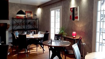 Hôtel Restaurant Le relais de la Sans Fond