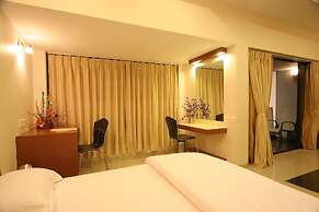 Pride Biznotel Alkapuri