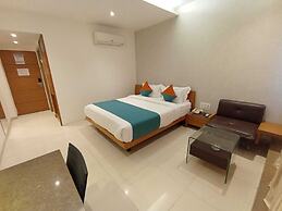 Pride Biznotel Alkapuri