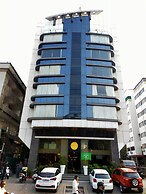 Pride Biznotel Alkapuri