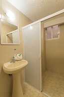 Suites Poliforum Inn