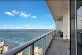 Hyde Resort and Residences, OceanMiami Collection