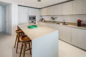 Hyde Resort and Residences, OceanMiami Collection