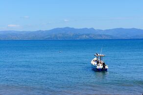 Cebaco Sunrise Lodge