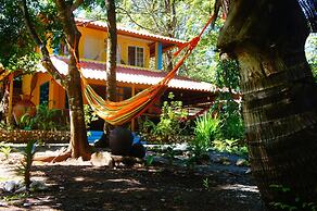 Cebaco Sunrise Lodge