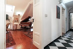 AleEle Flexyrent Apartment