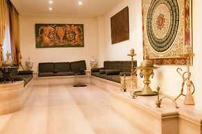 White House Apartments