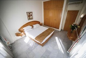 White House Apartments