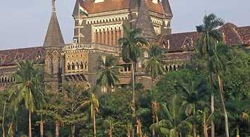 Hotel Flora Fountain