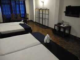 Hotel Flora Fountain