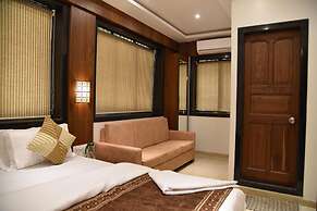 Hotel Flora Fountain