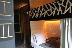 The Cavern Pod Hotel & Specialty Café - Hostel