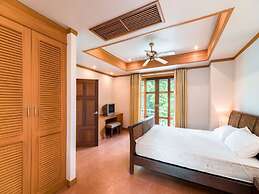 3 Bedroom Villa Beach Front Resort TG12